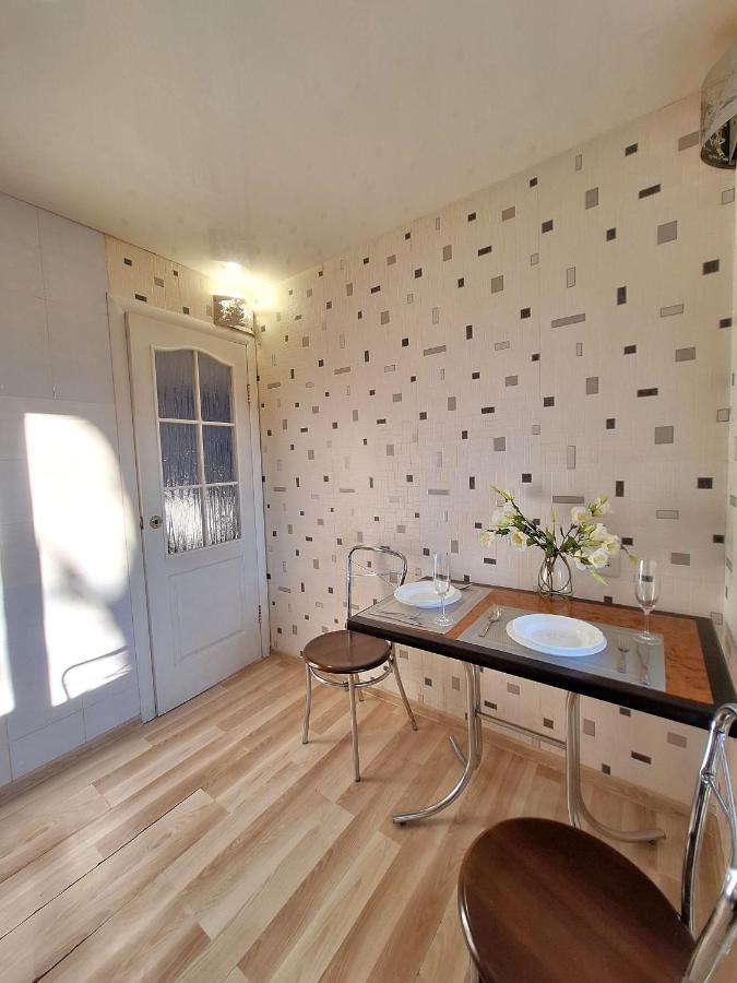 Alex Apartments: On Pushkina Street Apartment Poltava